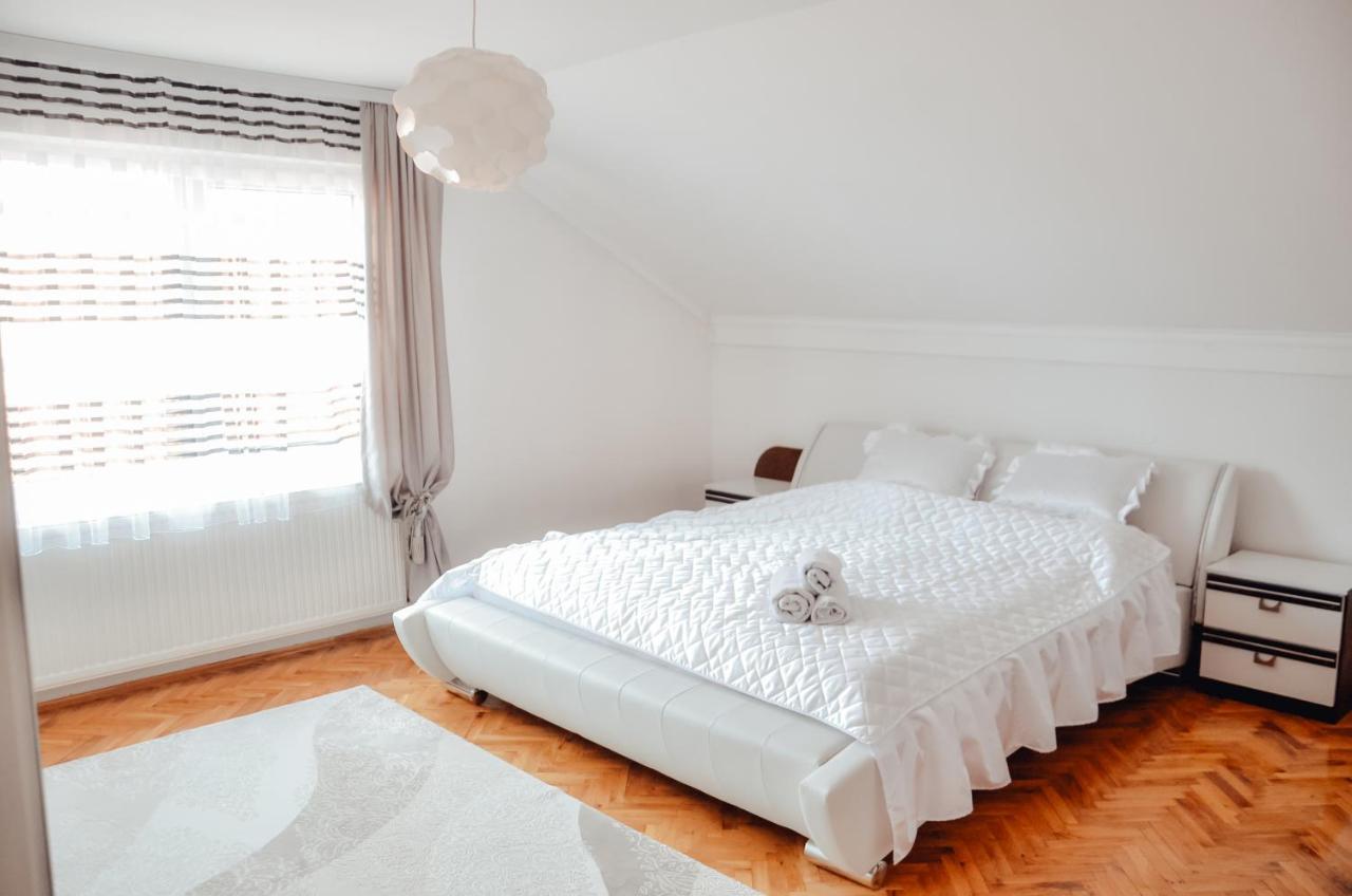 Vila Petunija Sjenica Exteriér fotografie