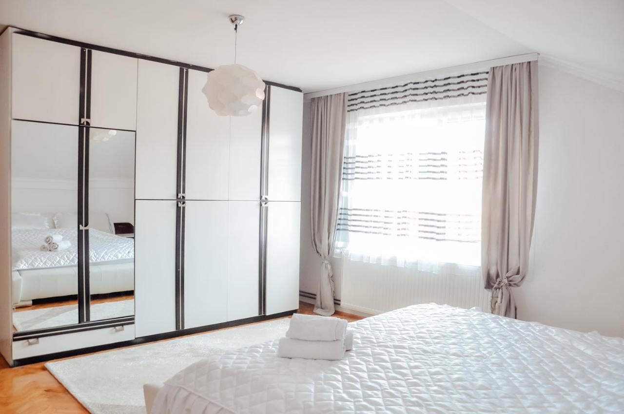 Vila Petunija Sjenica Exteriér fotografie