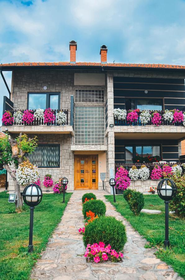 Vila Petunija Sjenica Exteriér fotografie